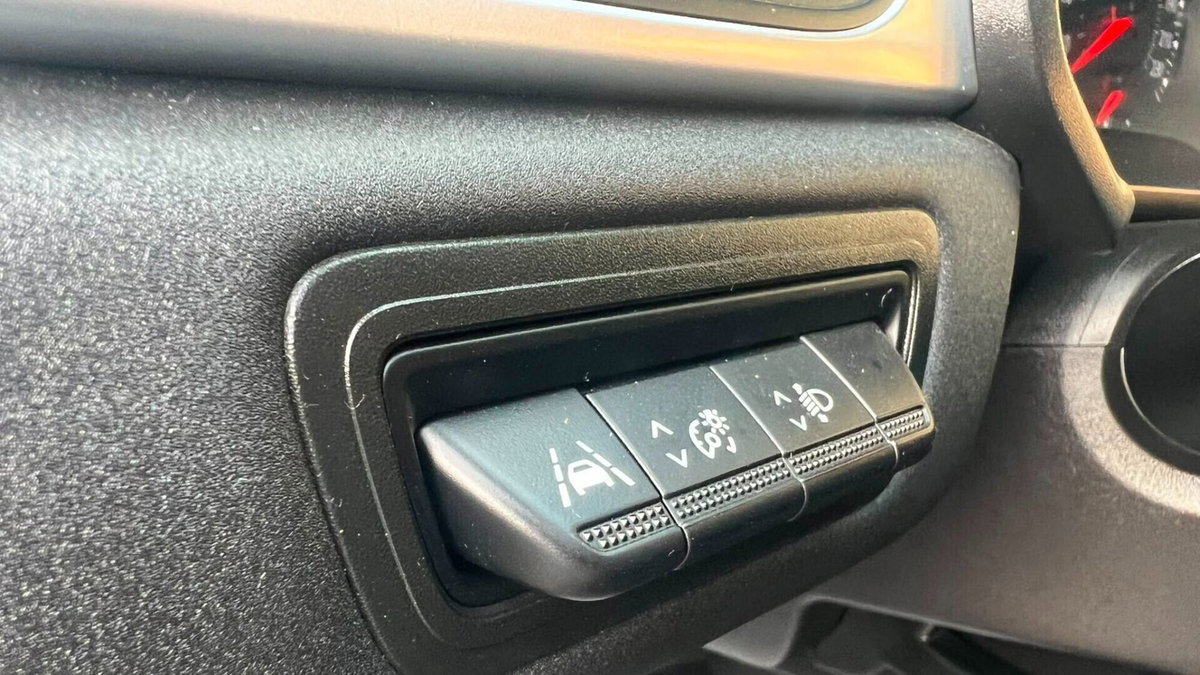 Renault Captur TCe 100 CV GPL Equilibre (16)