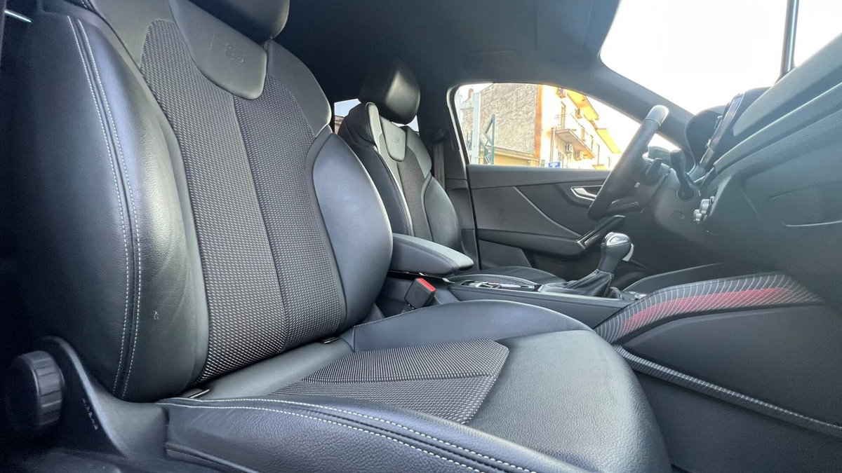 Audi Q2 Q2 35 TDI S tronic S line Edition (17)