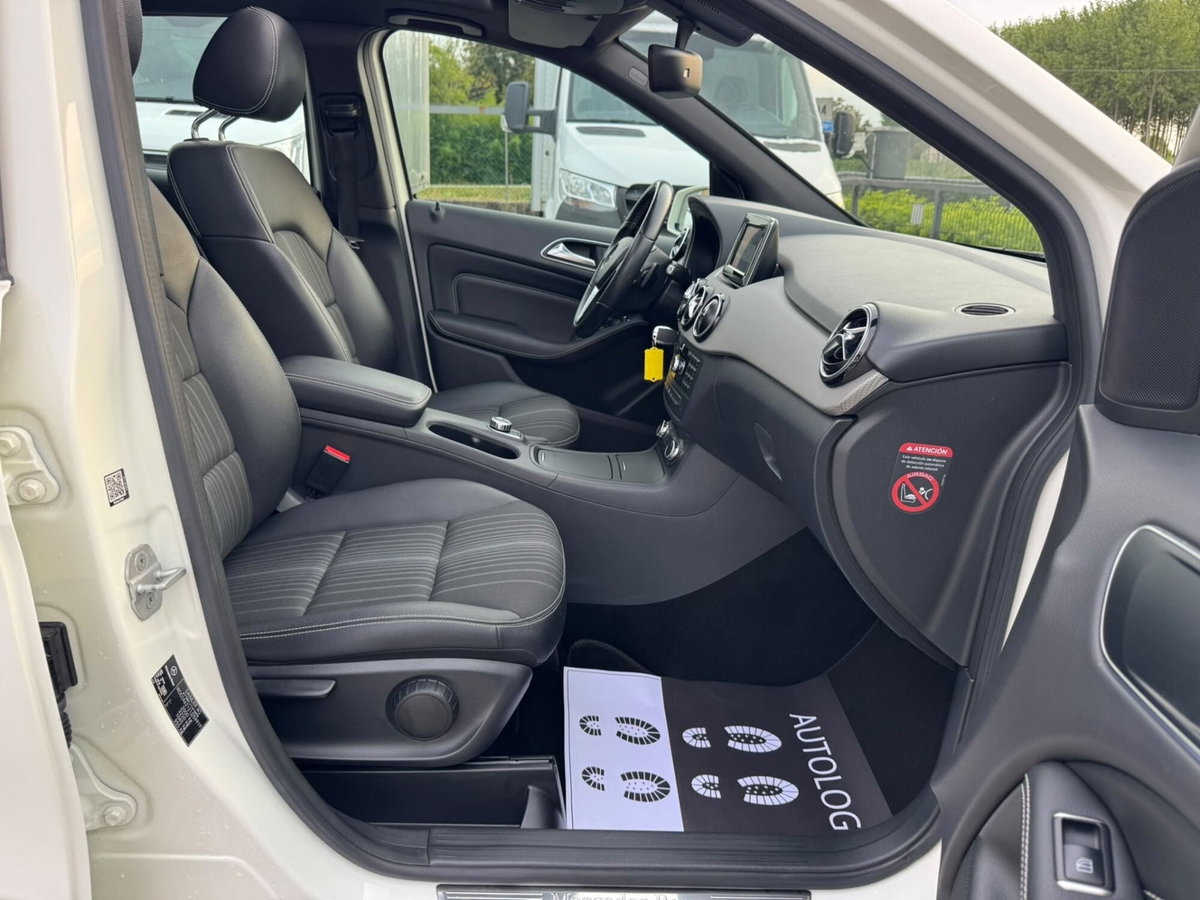 Mercedes-Benz Classe B 180 CDI Automatic Premium (18)