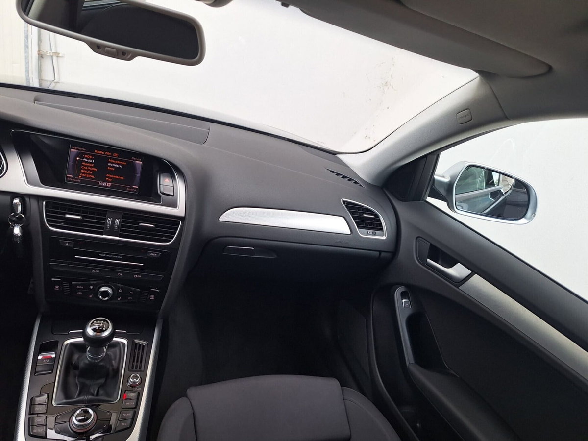 Audi A4 Avant 2.0 TDI 150 CV Advanced (19)