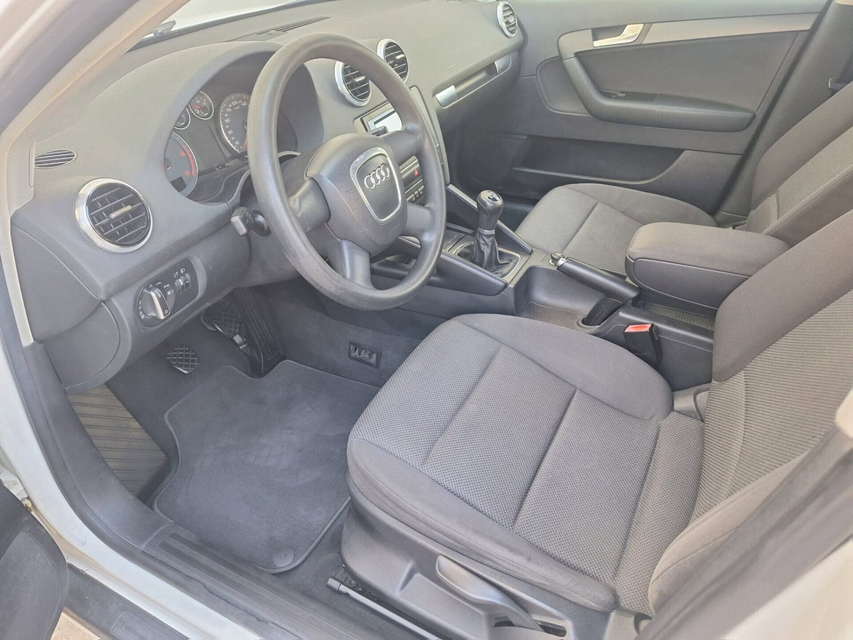 Audi A3 2.0 TDI F.AP. Attraction (16)