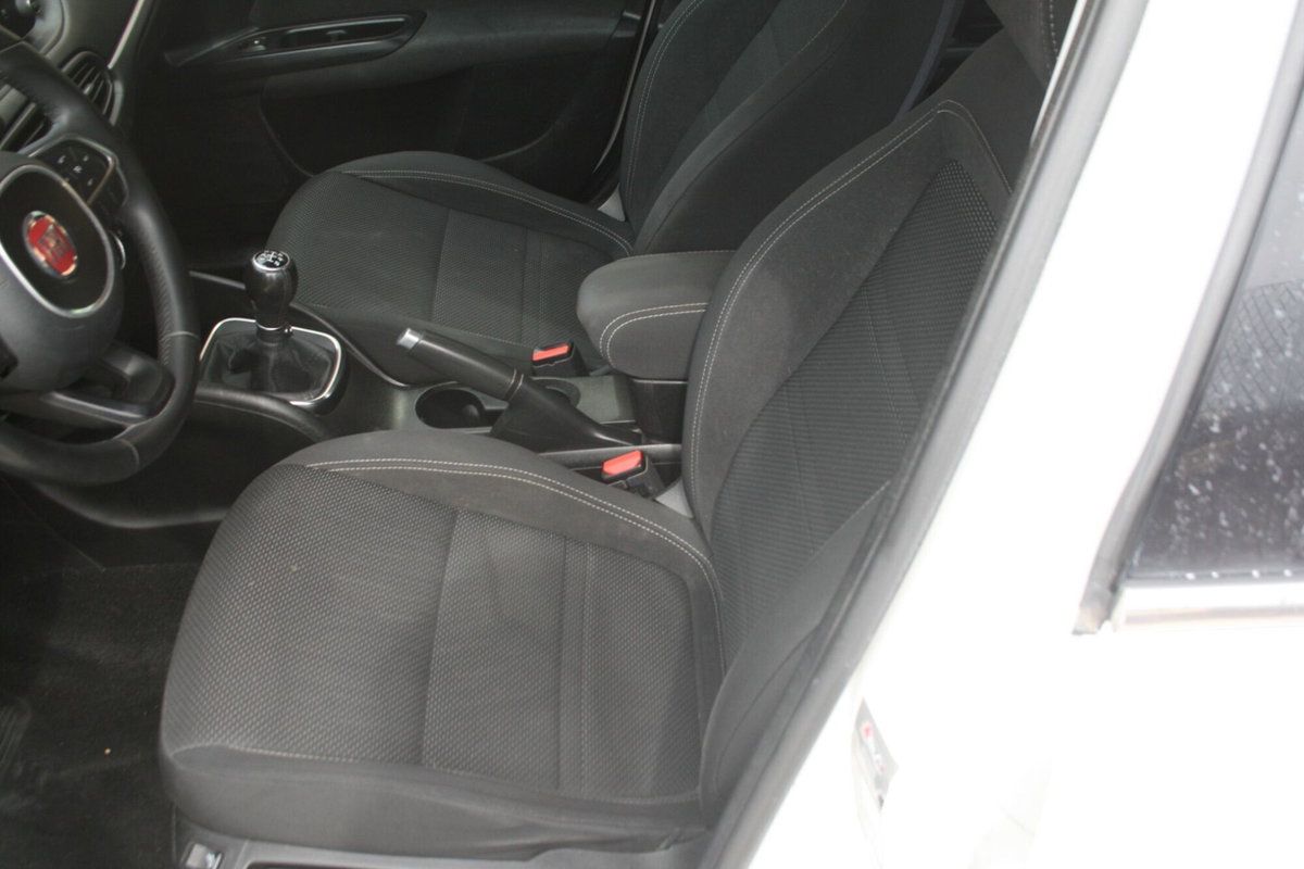 Fiat Tipo Tipo 1.3 Mjt S&S 5 porte Lounge (9)