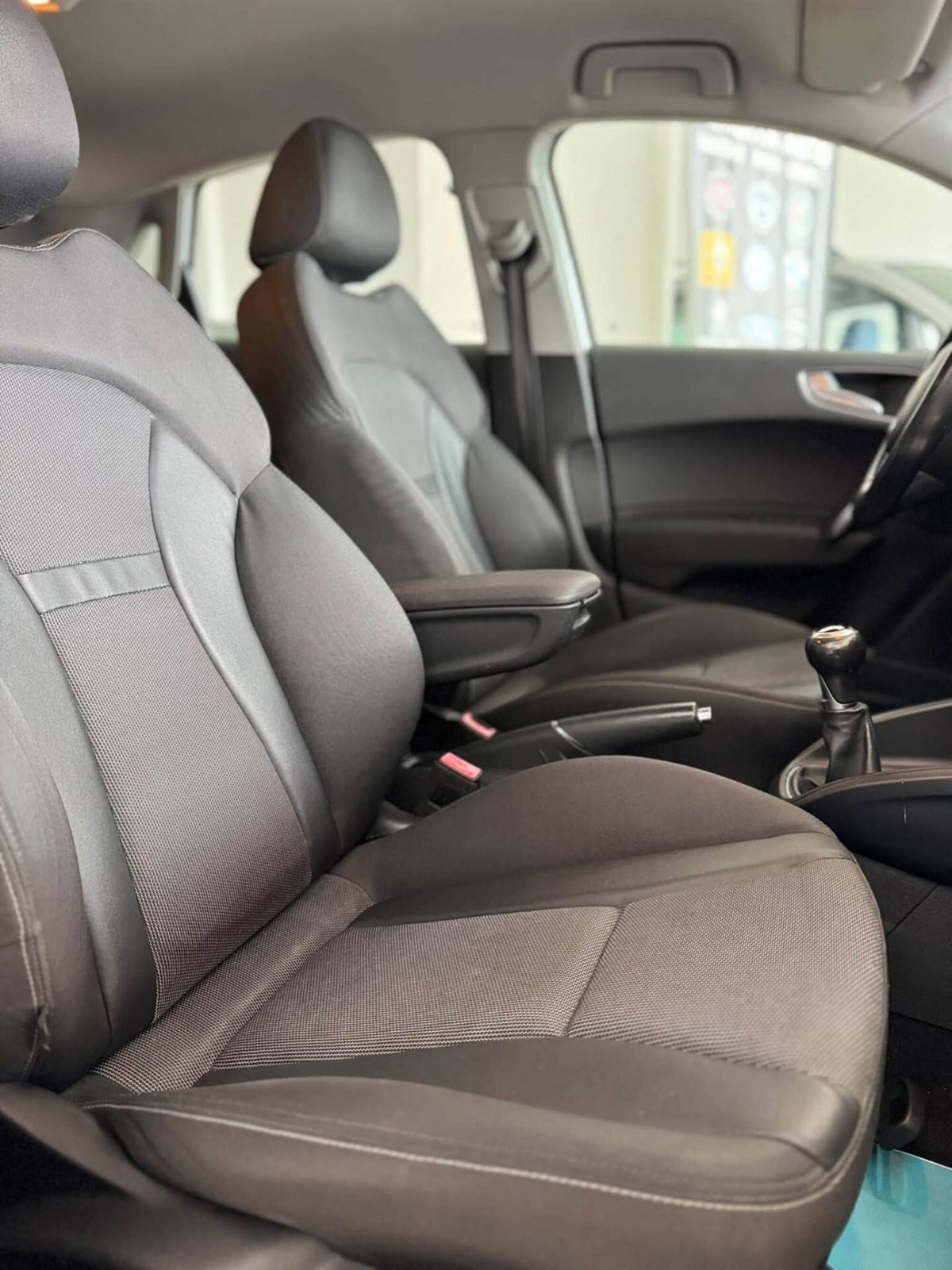 Audi A1 1.6 TDI 105 CV Ambition (11)