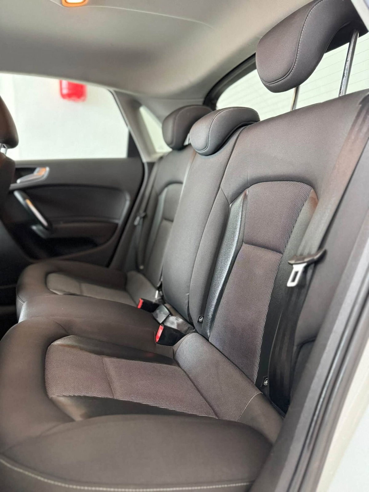 Audi A1 1.6 TDI 105 CV Ambition (12)