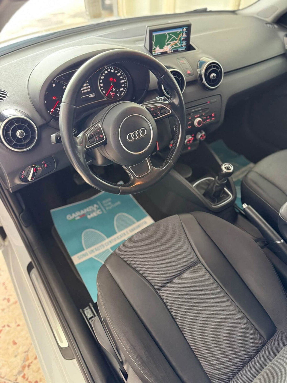 Audi A1 1.6 TDI 105 CV Ambition (8)