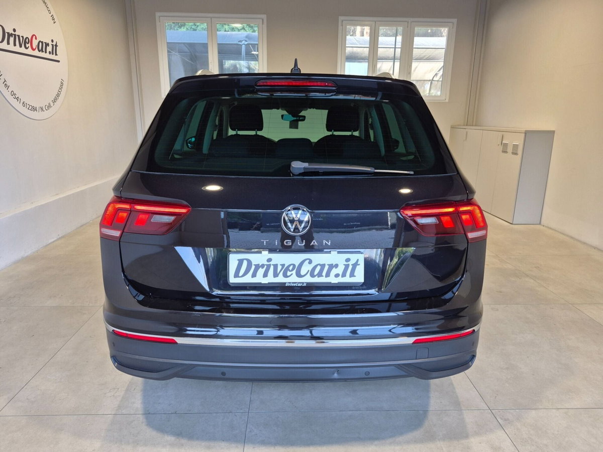 Volkswagen Tiguan 2.0 TDI 150 CV SCR DSG 4MOTION Life (8)
