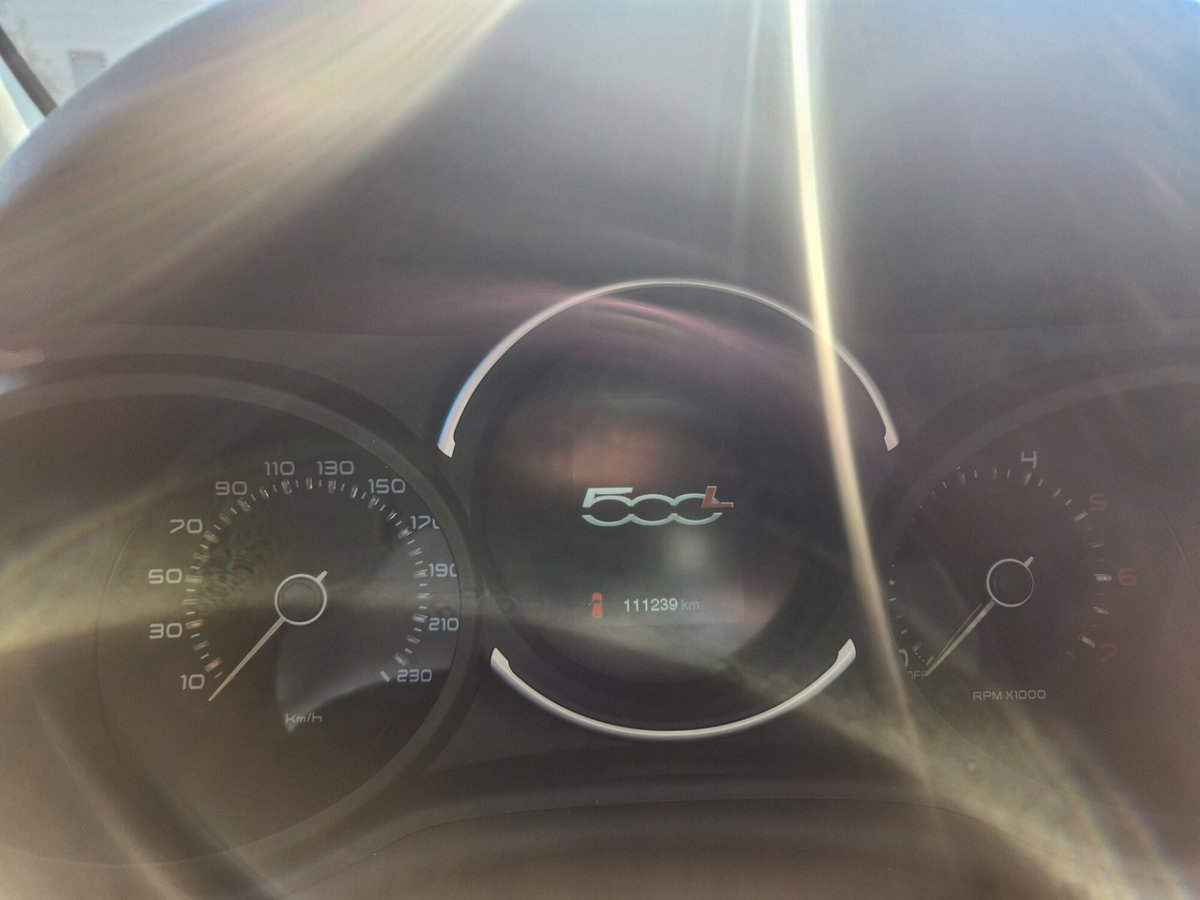 Fiat 500L 1.6 Multijet 120 CV Urban (9)