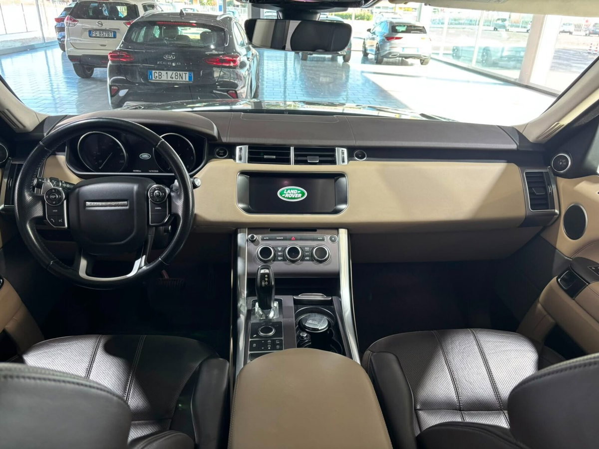 Land Rover Range Rover Sport 3.0 TDV6 HSE (11)