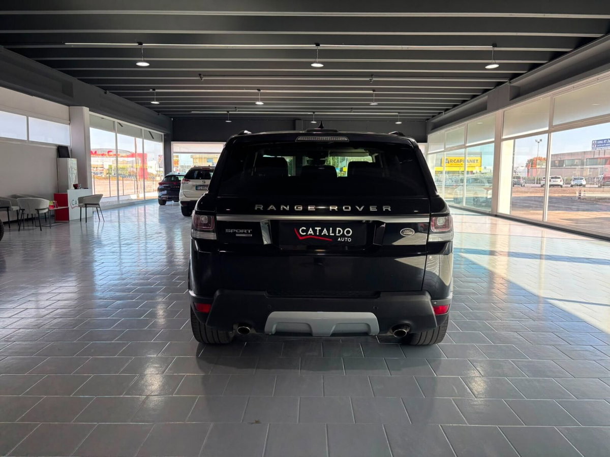 Land Rover Range Rover Sport 3.0 TDV6 HSE (4)