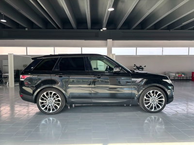 Land Rover Range Rover Sport 3.0 TDV6 HSE (6)