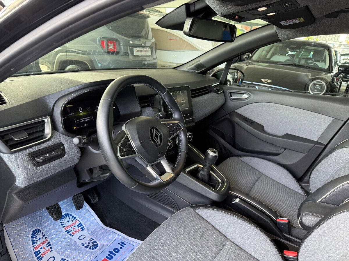 Renault Clio TCe 90 CV 5 porte Techno (14)