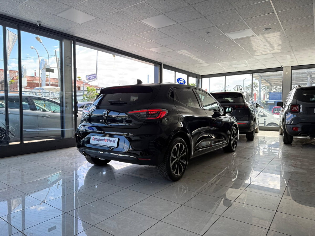 Renault Clio TCe 90 CV 5 porte Techno (6)
