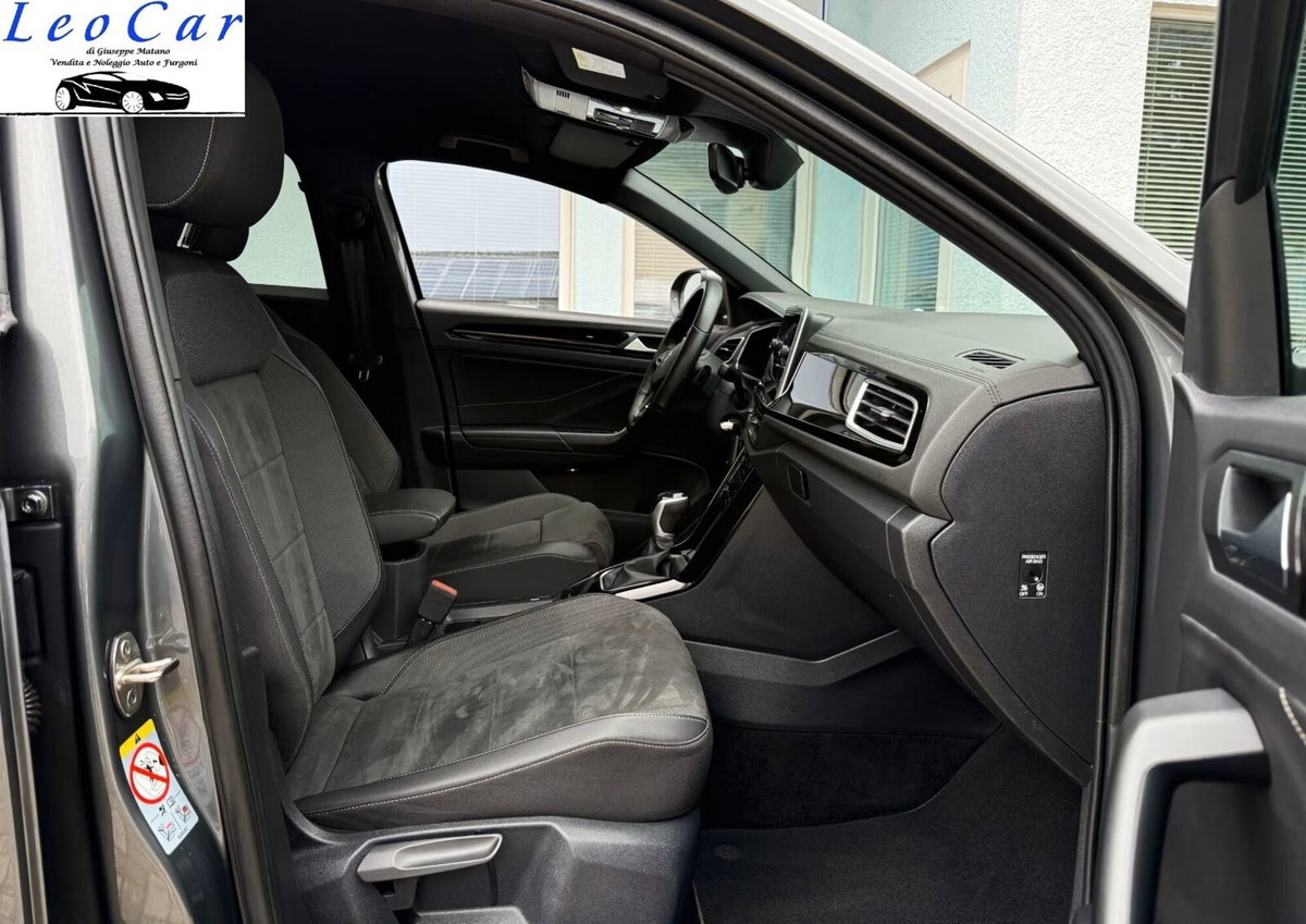 Volkswagen T-Roc 1.5 tsi R-Line dsg (20)