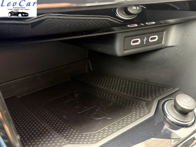 Volkswagen T-Roc 1.5 tsi R-Line dsg (4)