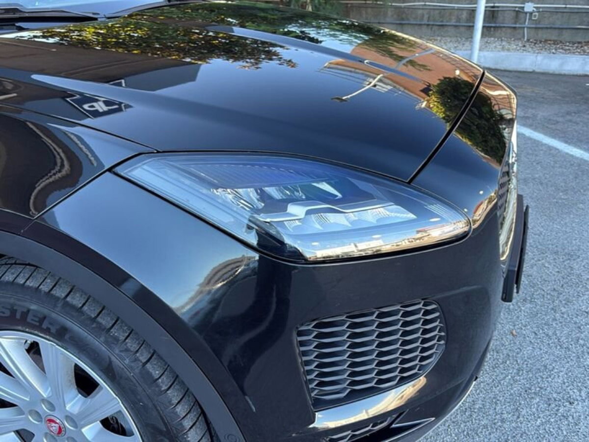 Jaguar E-Pace 2.0D 180 CV AWD S (13)