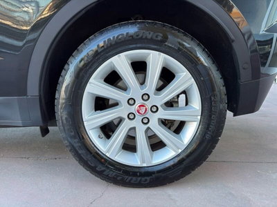 Jaguar E-Pace 2.0D 180 CV AWD S (9)