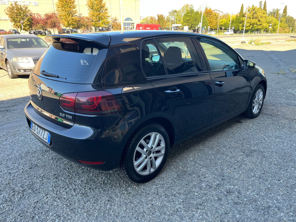 Volkswagen Golf 2.0 TDI 140CV DPF DSG 5p. Highline (3)