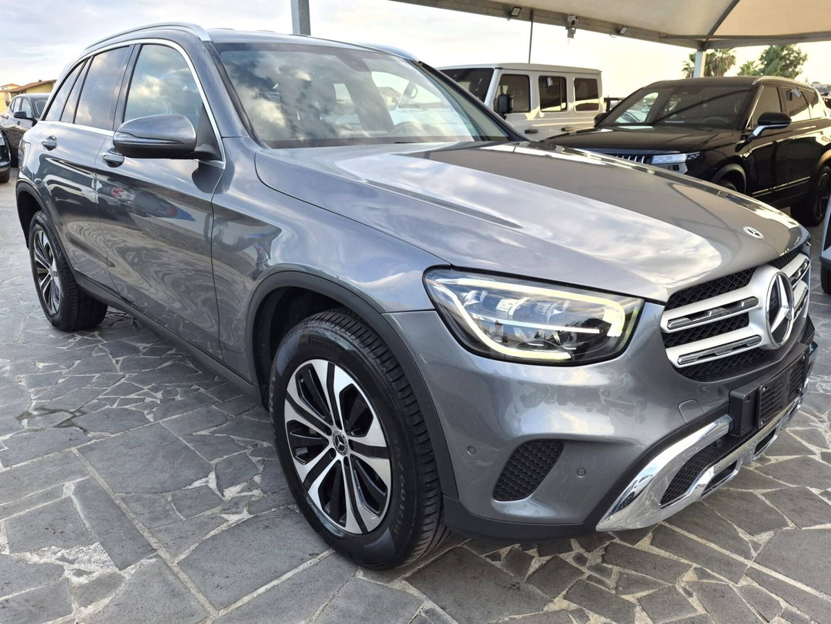 Mercedes-Benz GLC SUV 300 de 4Matic Plug-in hybrid Sport (3)