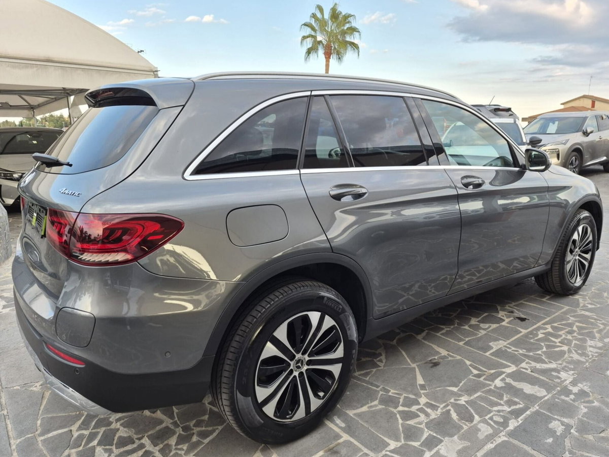 Mercedes-Benz GLC SUV 300 de 4Matic Plug-in hybrid Sport (6)