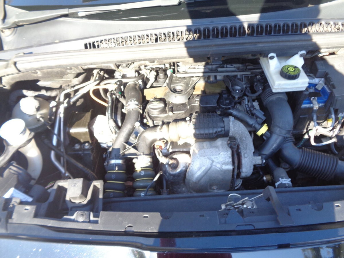 Peugeot 5008 1.6 HDi 112CV Premium (18)
