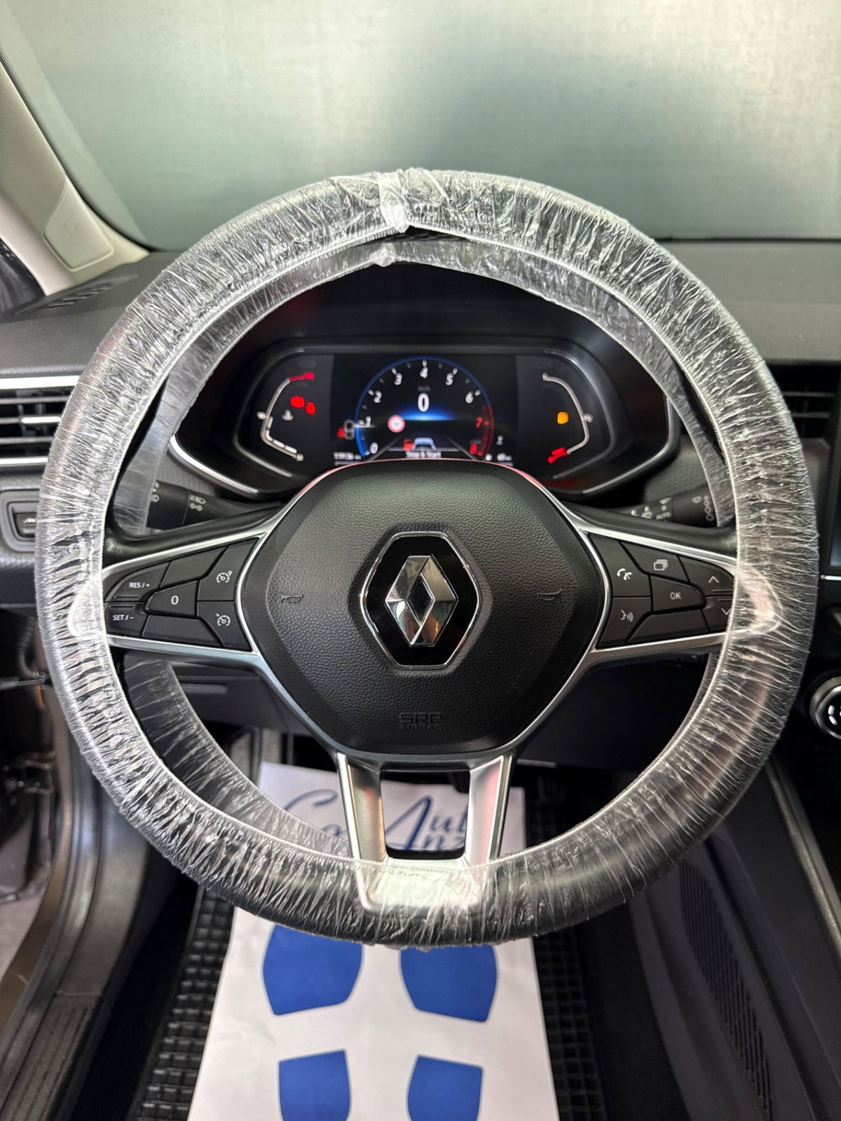 Renault Clio SCe 75 CV 5 porte Intens (11)