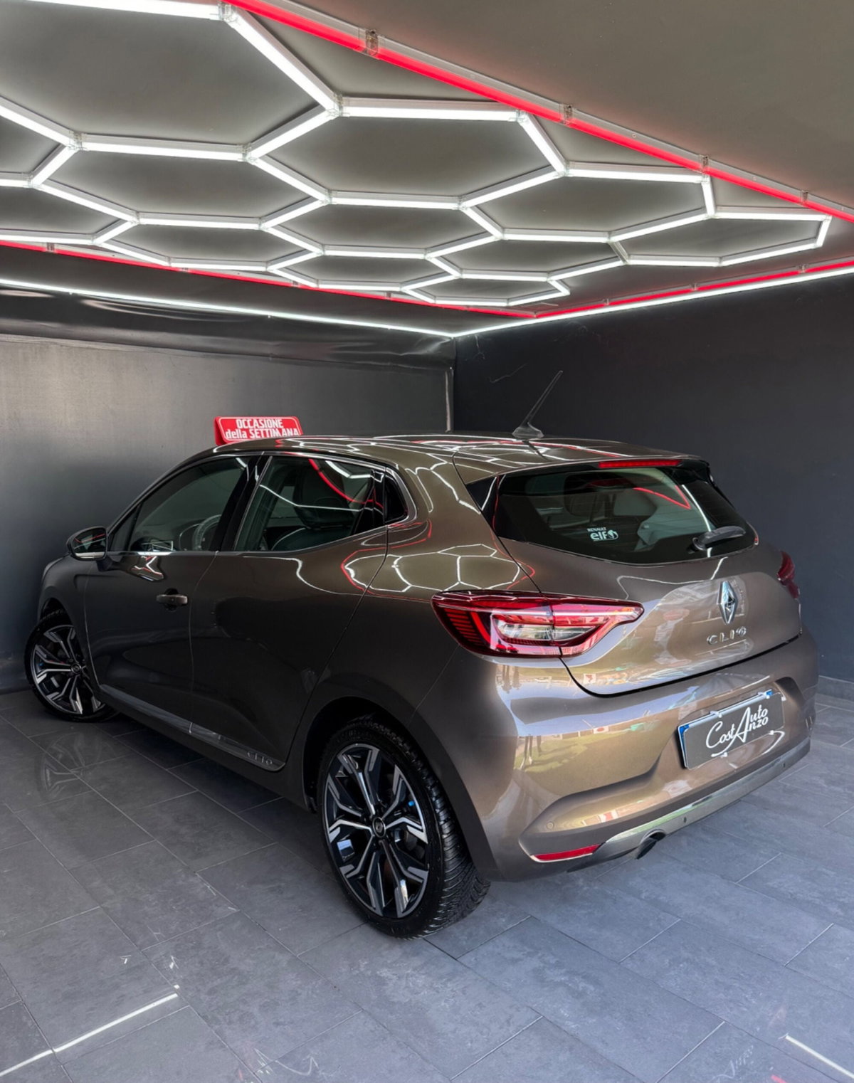 Renault Clio SCe 75 CV 5 porte Intens (5)