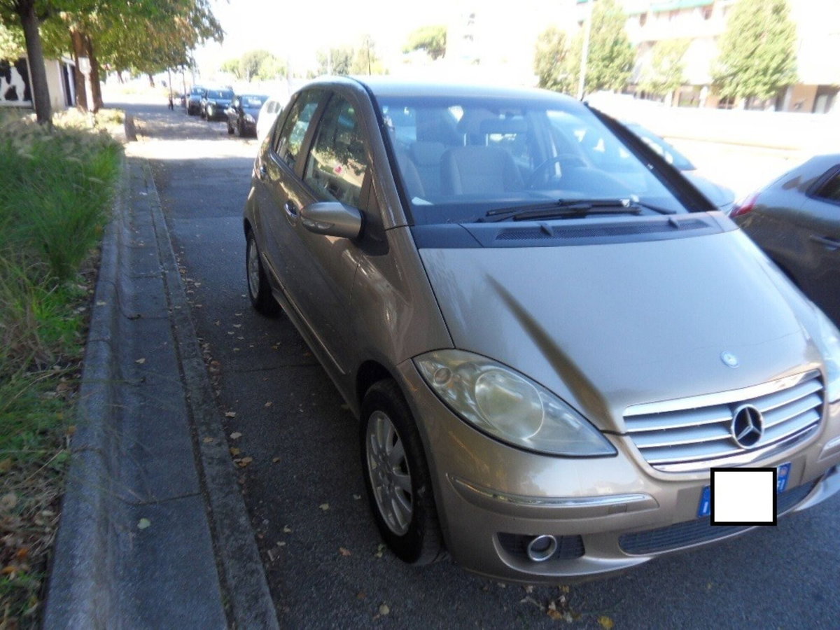 Mercedes-Benz Classe A 150 Classic (3)