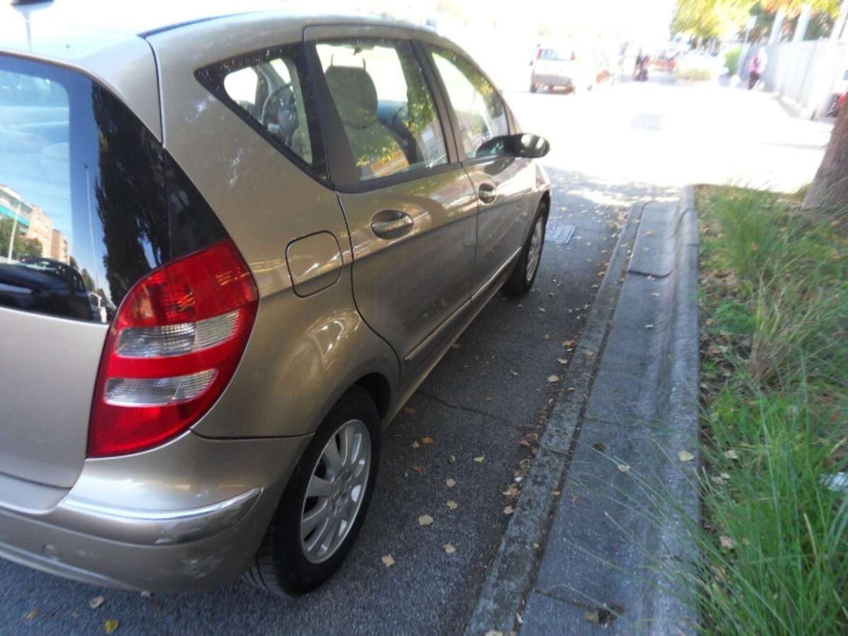 Mercedes-Benz Classe A 150 Classic (6)