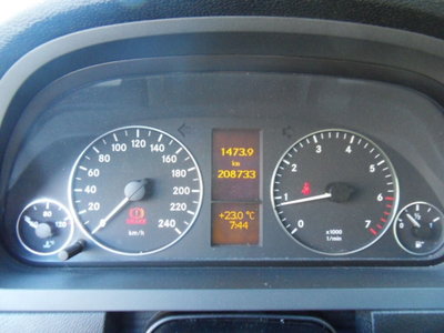 Mercedes-Benz Classe A 150 Classic (8)