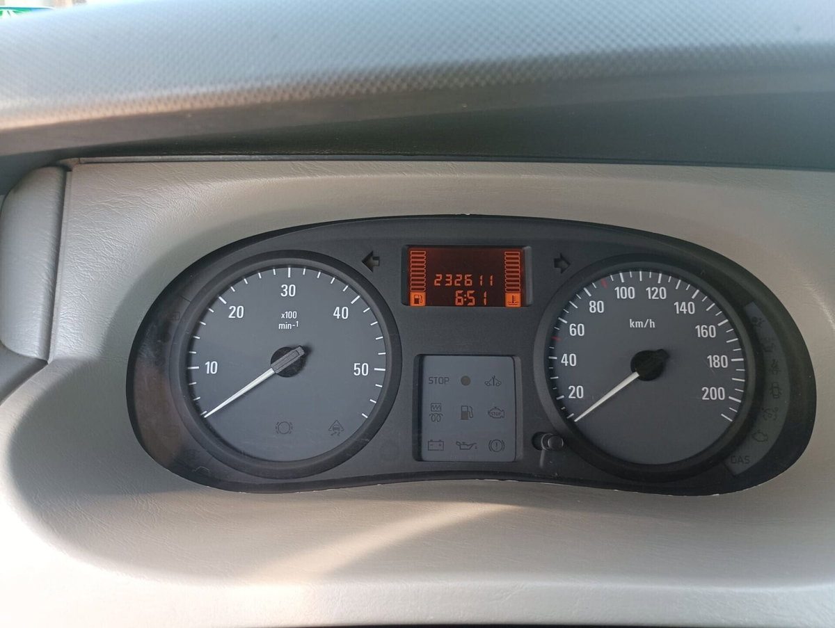 Opel Vivaro Furgone 27 2.0 CDTI 120CV PC-TN Combi 9 posti (11)