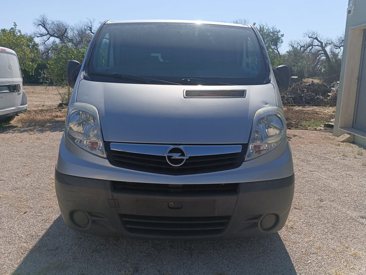 Opel Vivaro Furgone 27 2.0 CDTI 120CV PC-TN Combi 9 posti (3)