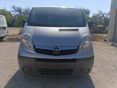 Opel Vivaro Furgone 27 2.0 CDTI 120CV PC-TN Combi 9 posti (3)