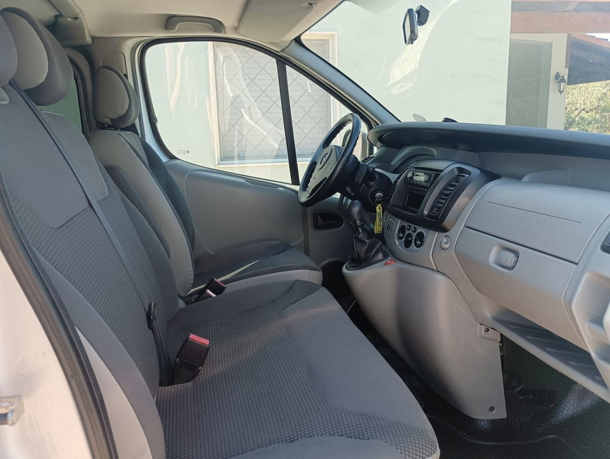 Opel Vivaro Furgone 27 2.0 CDTI 120CV PC-TN Combi 9 posti (8)