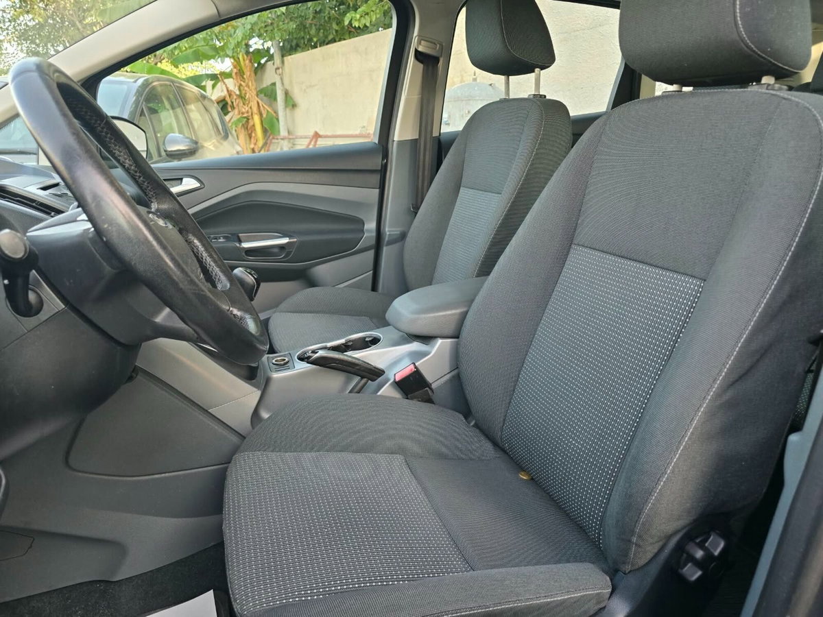 Ford C-Max 1.6 TDCi 115CV Plus (16)