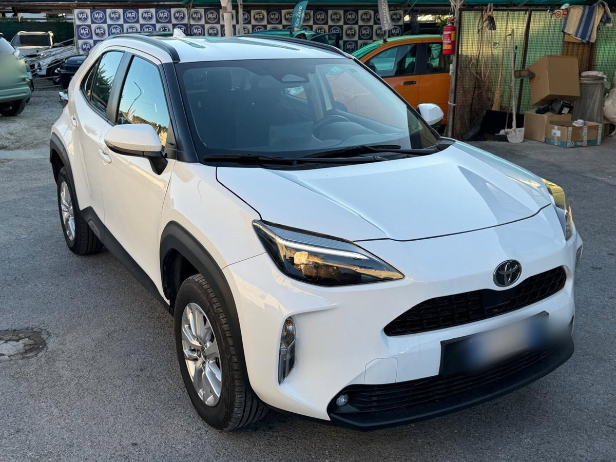 Toyota Yaris Cross 1.5h GR Sport Black Sky fwd 116cv e-cvt (11)