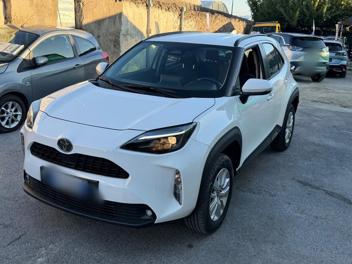 Toyota Yaris Cross 1.5h GR Sport Black Sky fwd 116cv e-cvt (12)