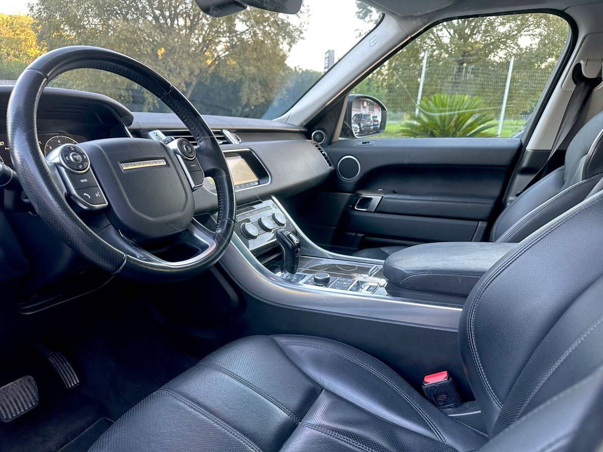 Land Rover Range Rover Sport 3.0 TDV6 SE (6)