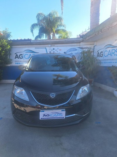 Lancia Ypsilon 1.3 MJT 16V 95 CV 5 porte S&S Gold (2)