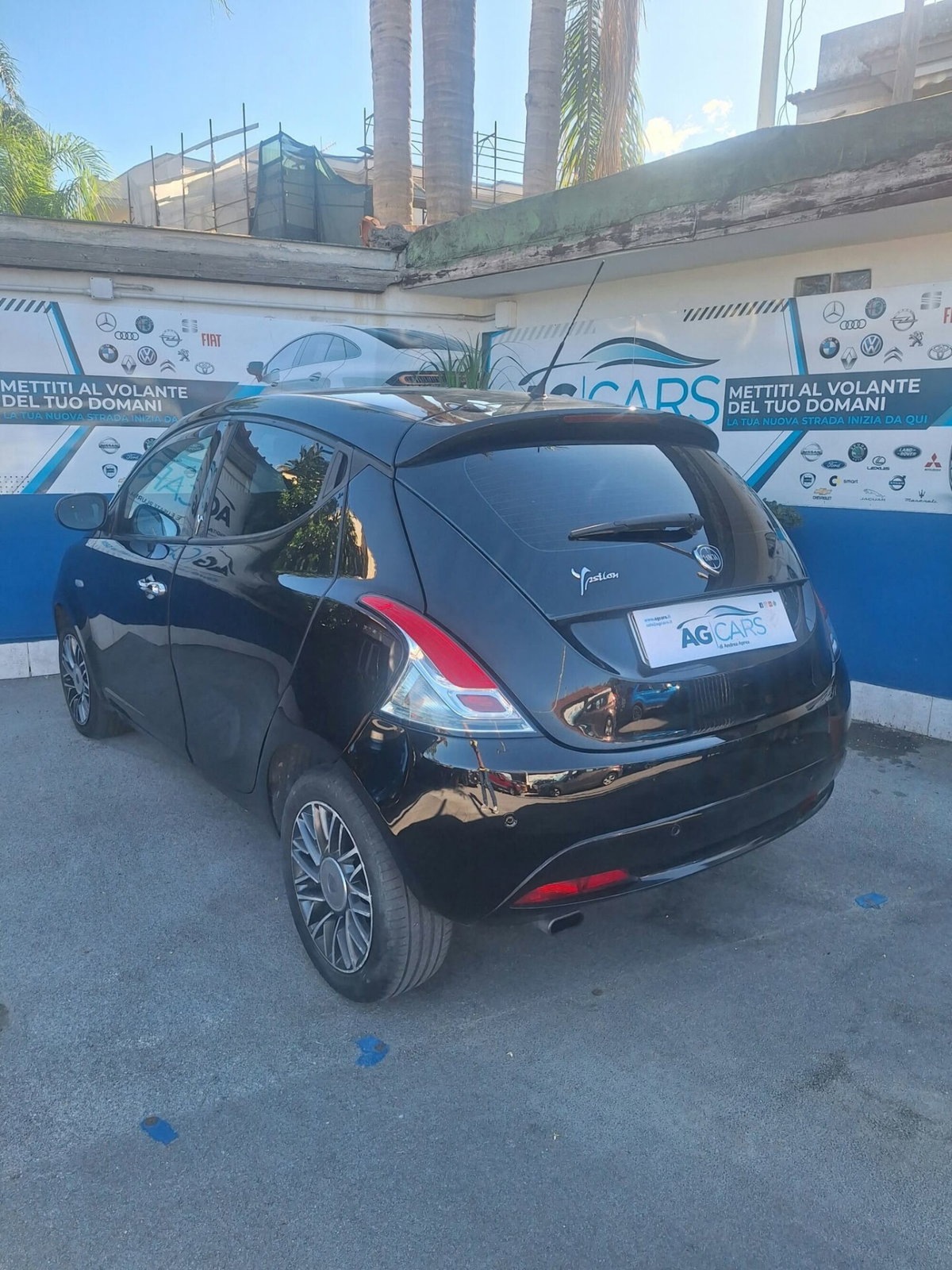Lancia Ypsilon 1.3 MJT 16V 95 CV 5 porte S&S Gold (4)