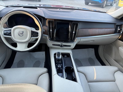 Volvo V90 B5 (d) AWD automatico Ultimate Dark (12)