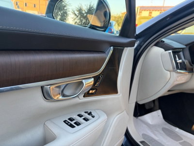 Volvo V90 B5 (d) AWD automatico Ultimate Dark (13)