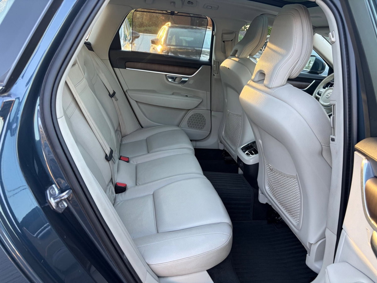 Volvo V90 B5 (d) AWD automatico Ultimate Dark (19)