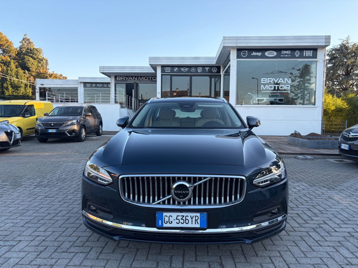 Volvo V90 B5 (d) AWD automatico Ultimate Dark (3)