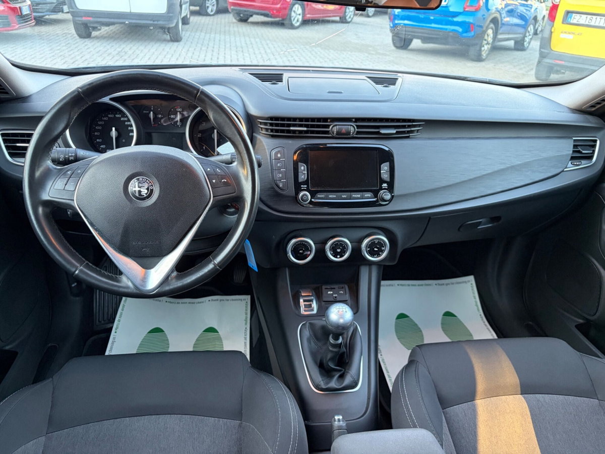 Alfa Romeo Giulietta 1.6 JTDm Business 120cv (10)