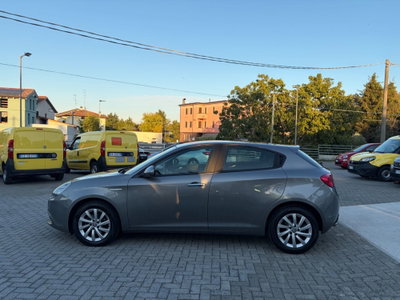 Alfa Romeo Giulietta 1.6 JTDm Business 120cv (8)