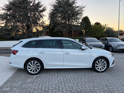 Skoda Octavia Station Wagon 2.0 TDI EVO SCR 150 CV DSG 4x4 Wagon Executive (7)