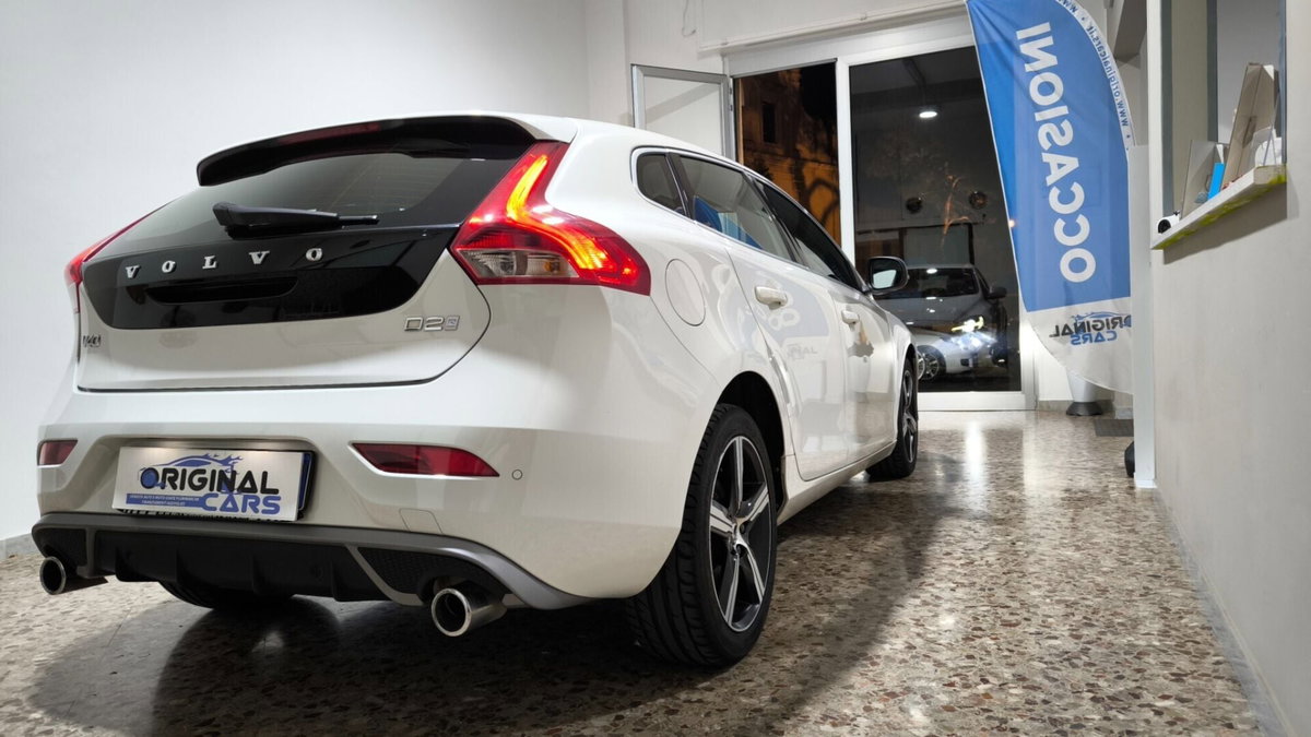 Volvo V40 D2 R-design Kinetic (10)