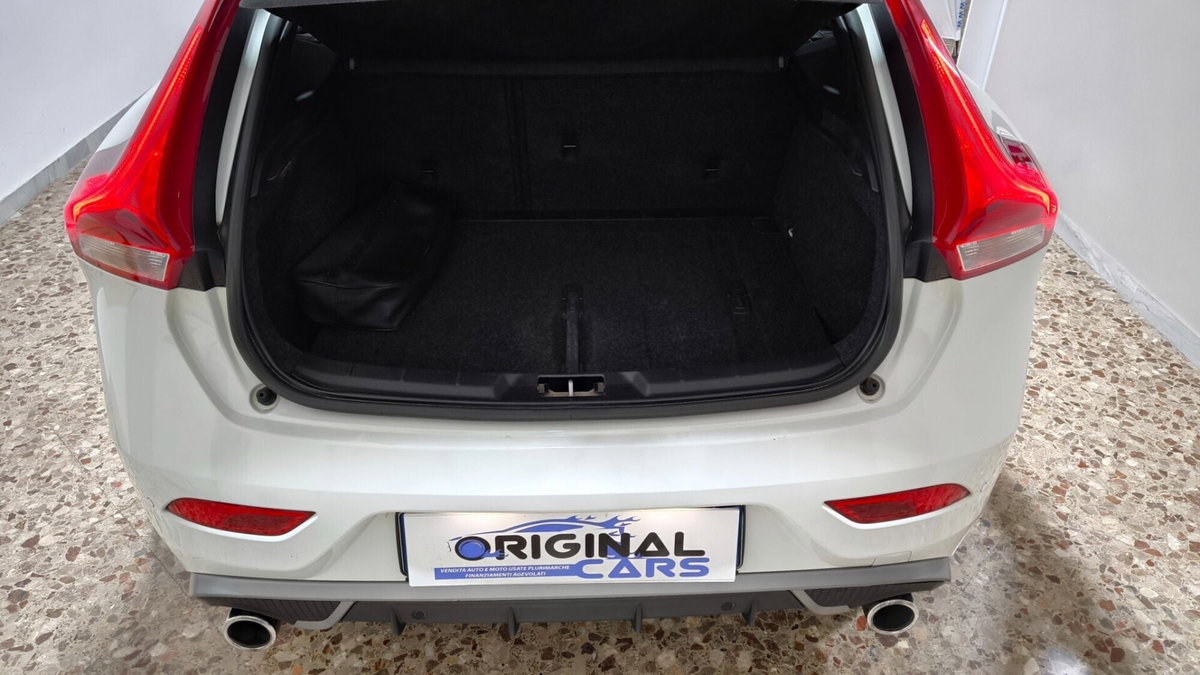 Volvo V40 D2 R-design Kinetic (12)