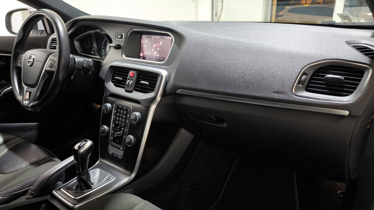 Volvo V40 D2 R-design Kinetic (20)