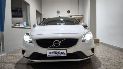 Volvo V40 D2 R-design Kinetic (3)